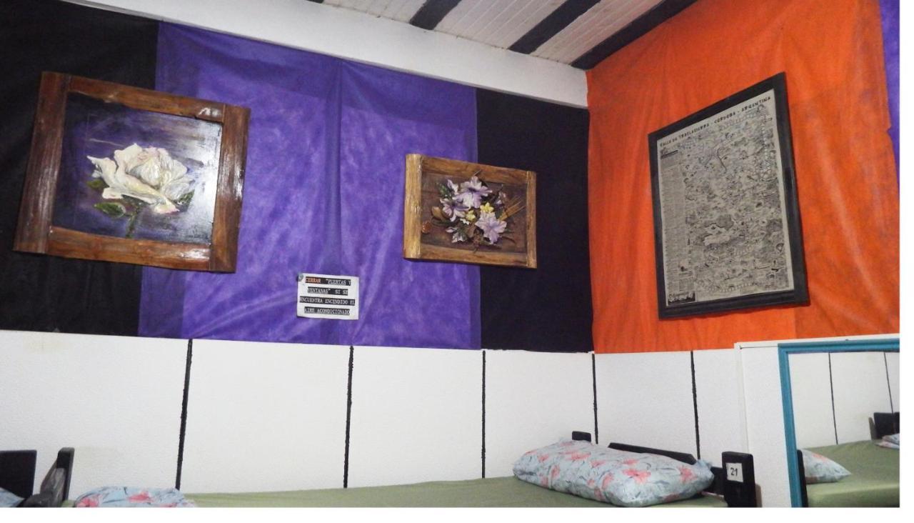 Hostel De Pichincha Gualeguaychú Extérieur photo